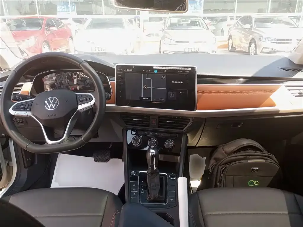 Volkswagen Bora 2024 из CN, фото 7