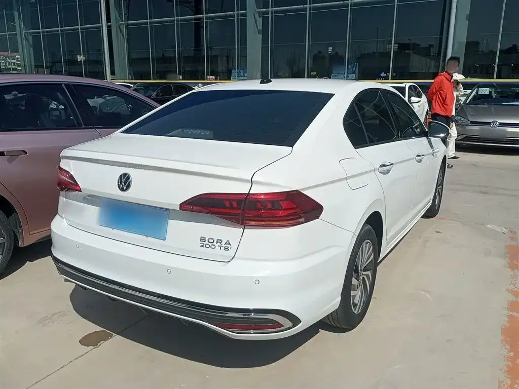 Volkswagen Bora 2024 из CN, фото 9