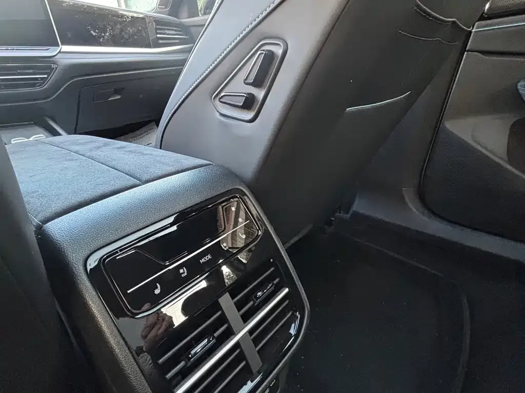Volkswagen Passat — фото 9
