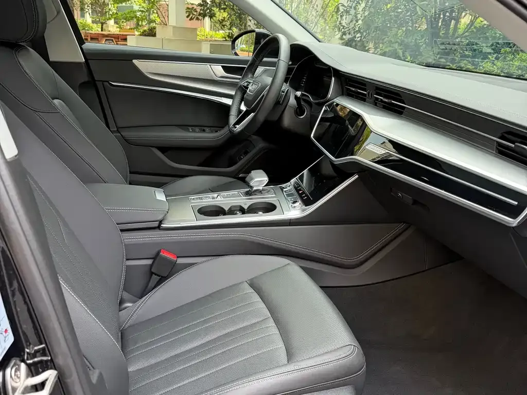 Audi A6 (Import) 2024 из CN, фото 4