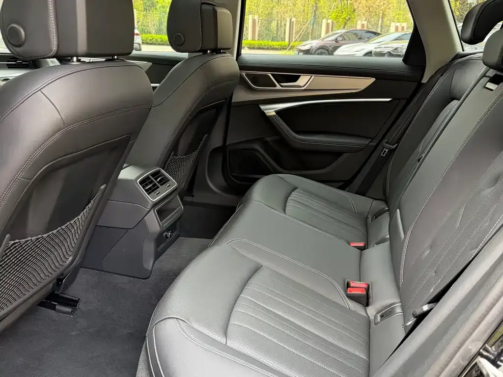 Audi A6 (Import) 2024 из CN, фото 5