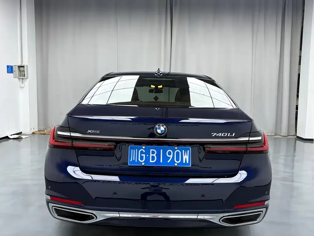 BMW 7 Series 2021 из CN, фото 3