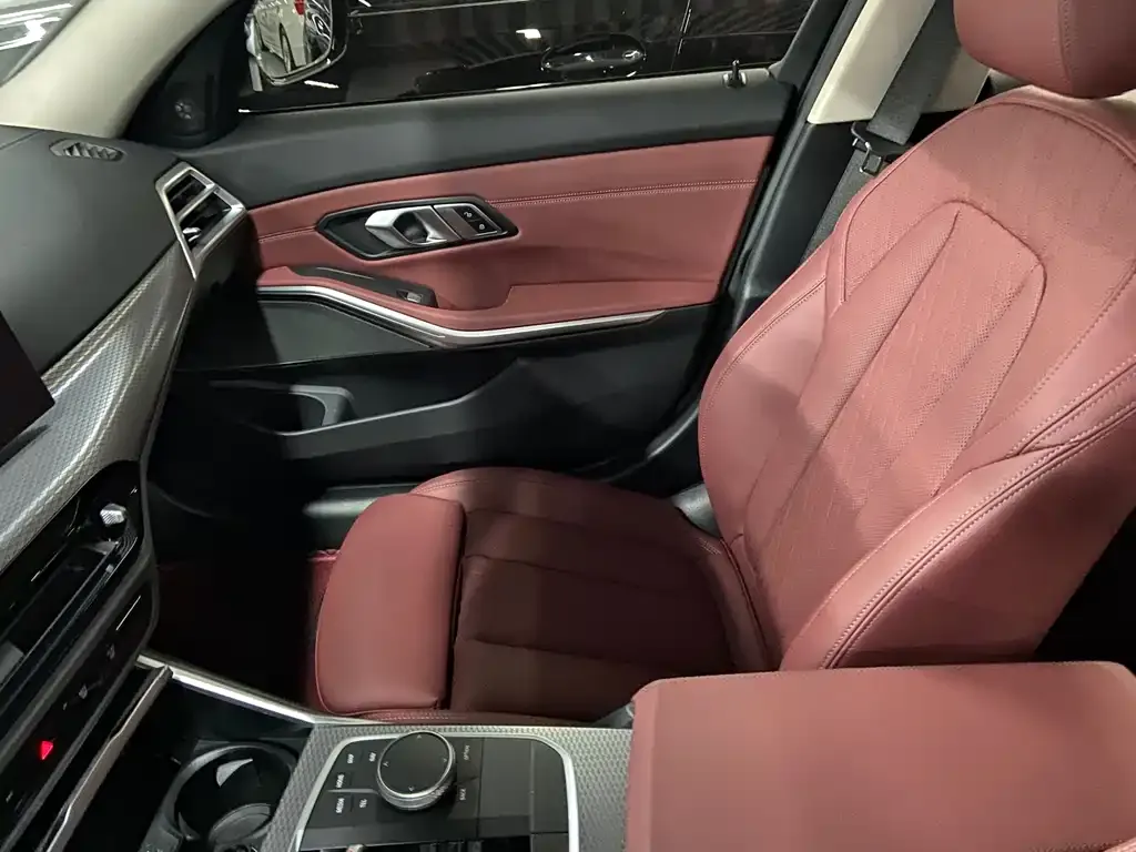 BMW 3 Series 2025 из CN, фото 4