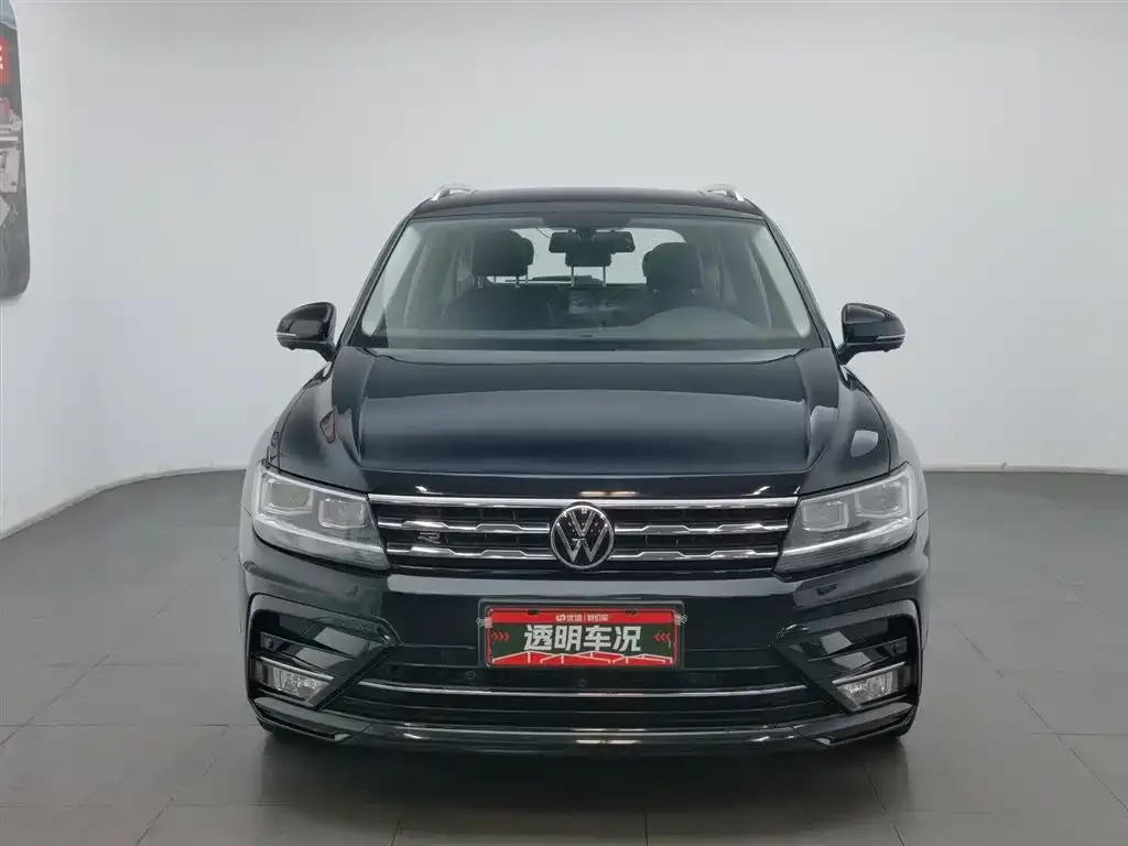 Volkswagen Tiguan L — фото 7