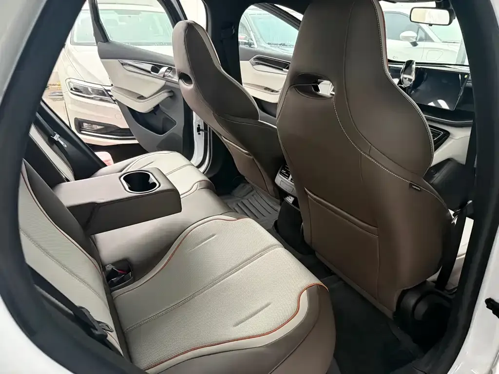 BYD Qin PLUS 2024 из CN, фото 5