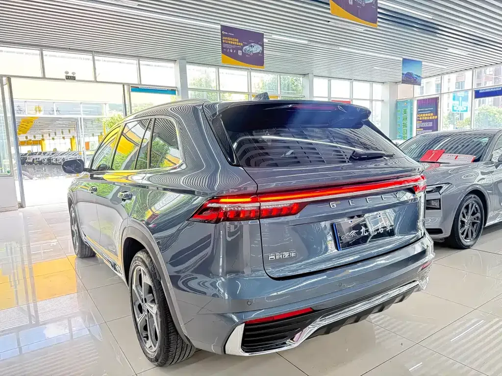 Geely Xingyue L — фото 6