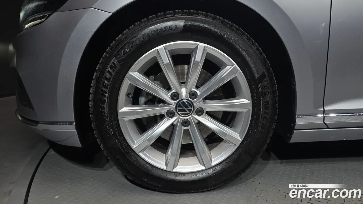 Volkswagen Passat 2021 из KR, фото 9