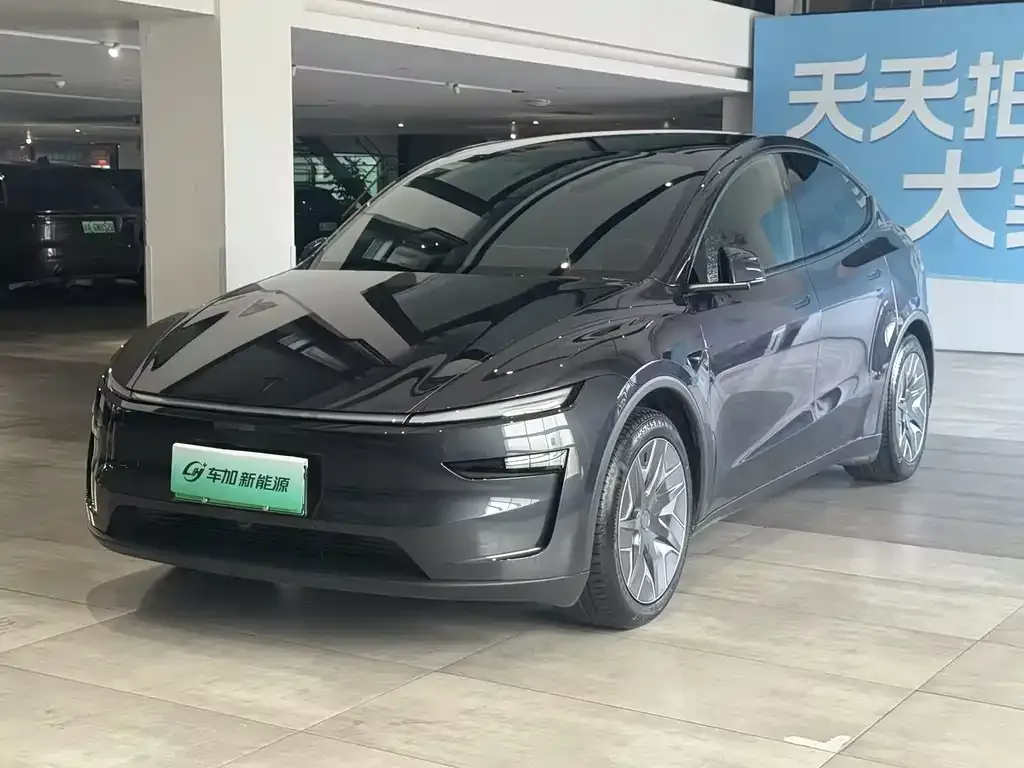 Tesla Model Y L