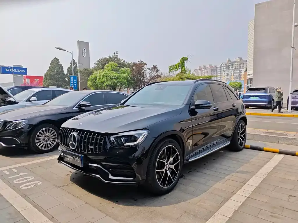 Mercedes-Benz GLC AMG