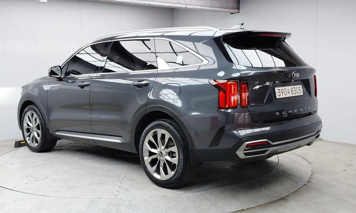 Kia Sorento — фото 9