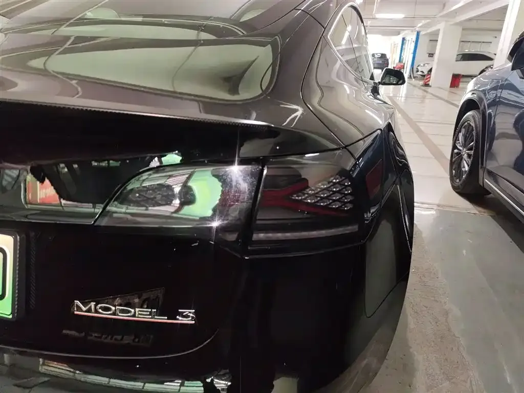 Tesla Model 3 — фото 2