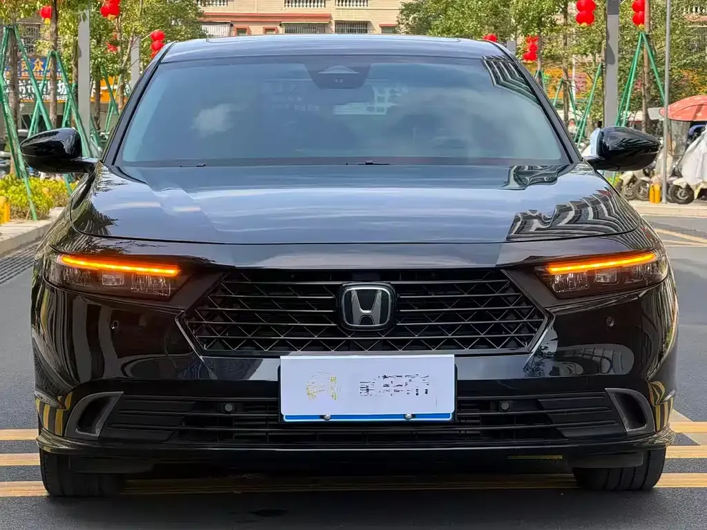 Honda Accord — фото 7
