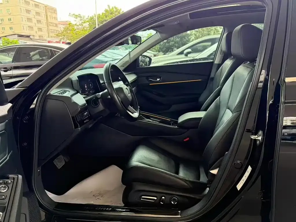 Honda Accord — фото 2