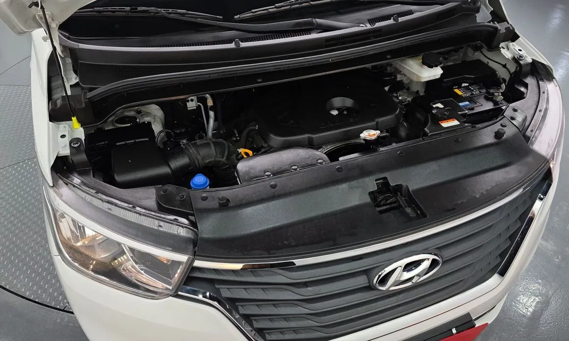 Hyundai Starex — фото 10