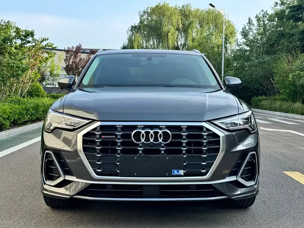Audi Q3 — фото 4