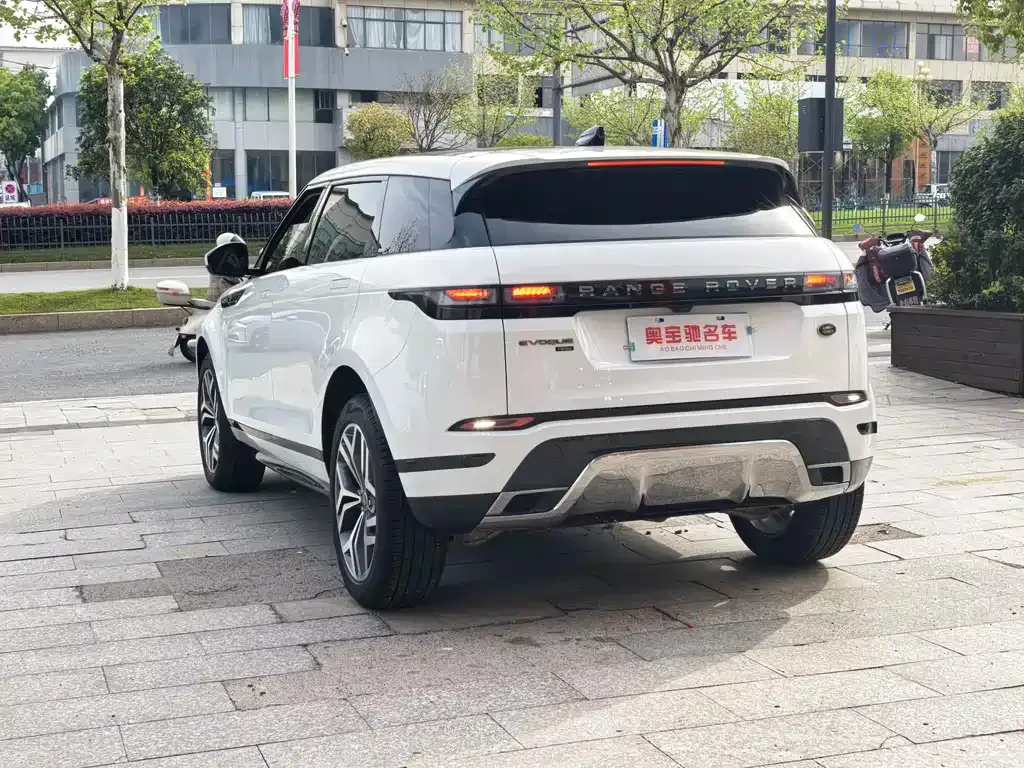 Land Rover Evoque — фото 5