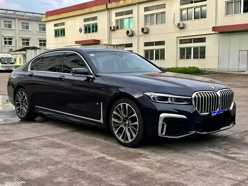 BMW 7 Series — фото 2