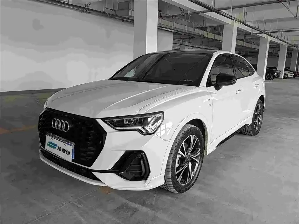 Audi Q3 Sportback — фото 1
