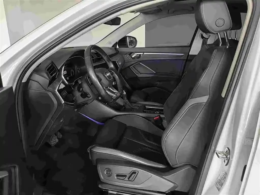 Audi Q3 Sportback — фото 3