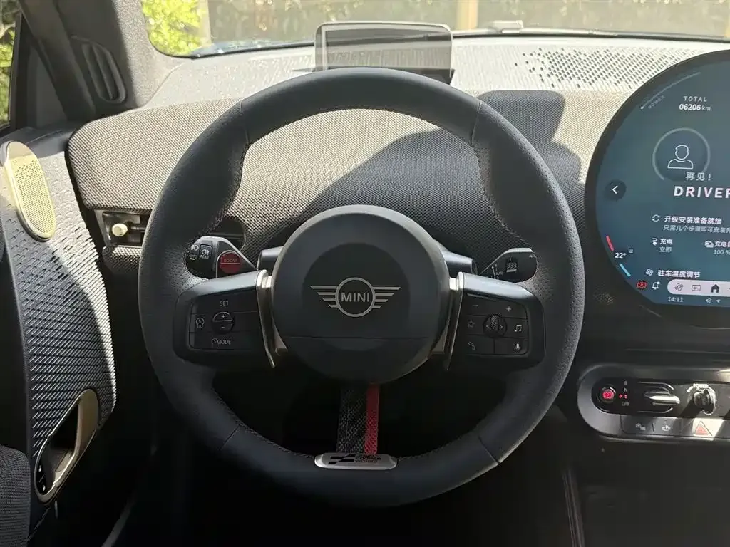 MINI JCW Electric 2025 из CN, фото 2