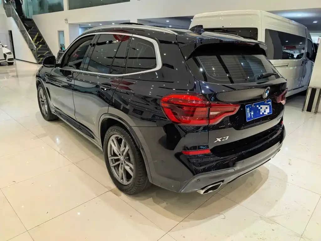 BMW X3 — фото 3