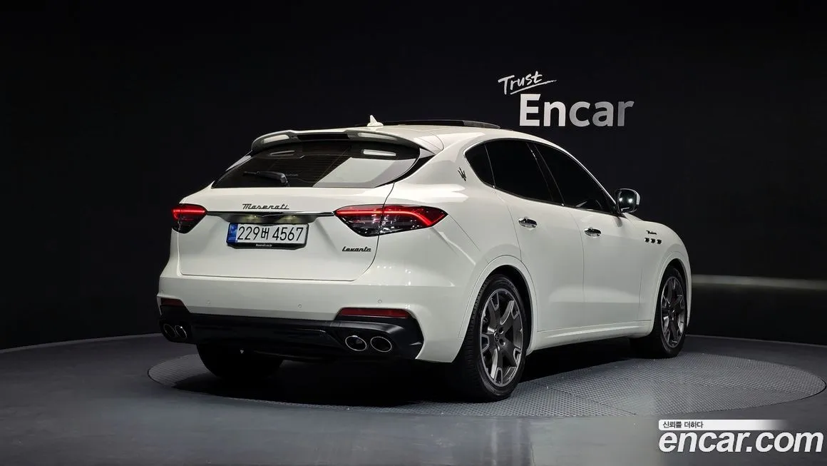 Maserati Levante 2022 из KR, фото 2