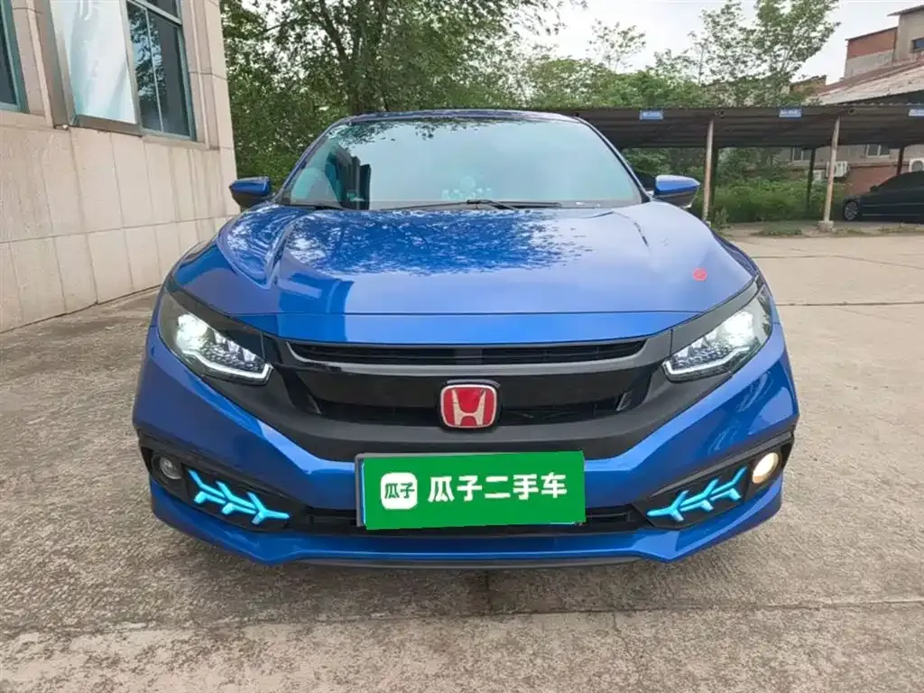 Honda Civic — фото 10