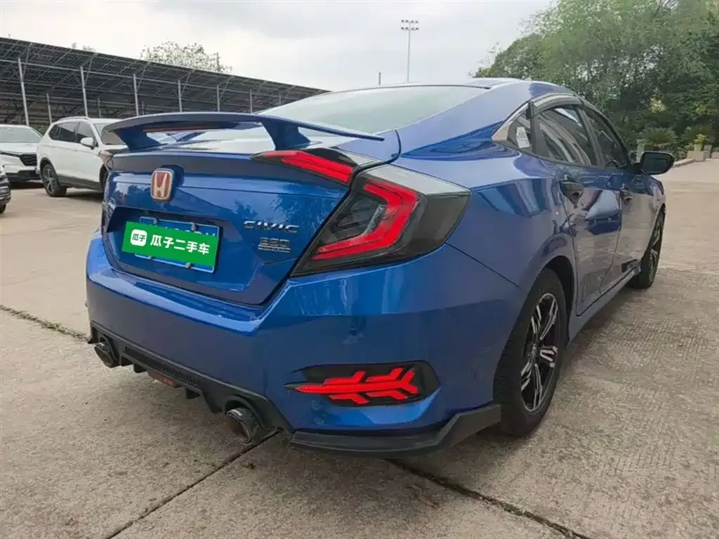 Honda Civic — фото 4