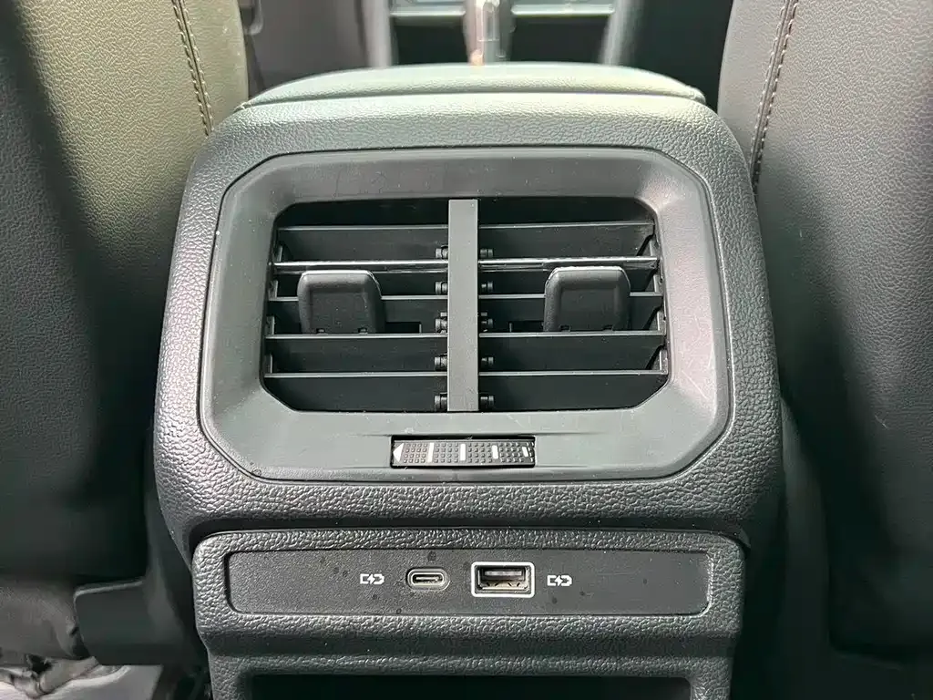 Volkswagen Tharu — фото 8