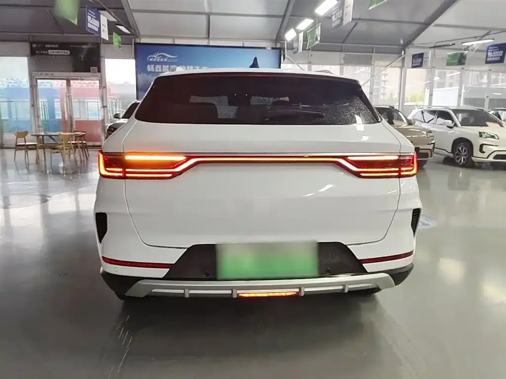BYD PLUS New Energy — фото 2