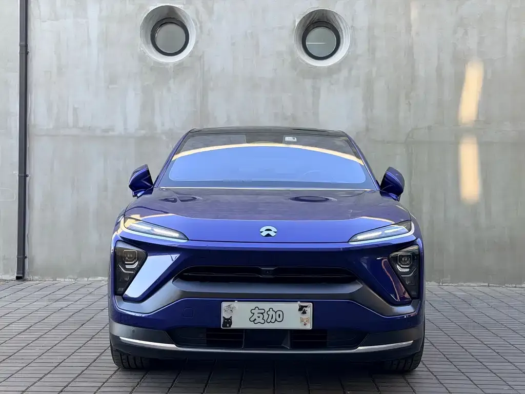 NIO EC6 — фото 9