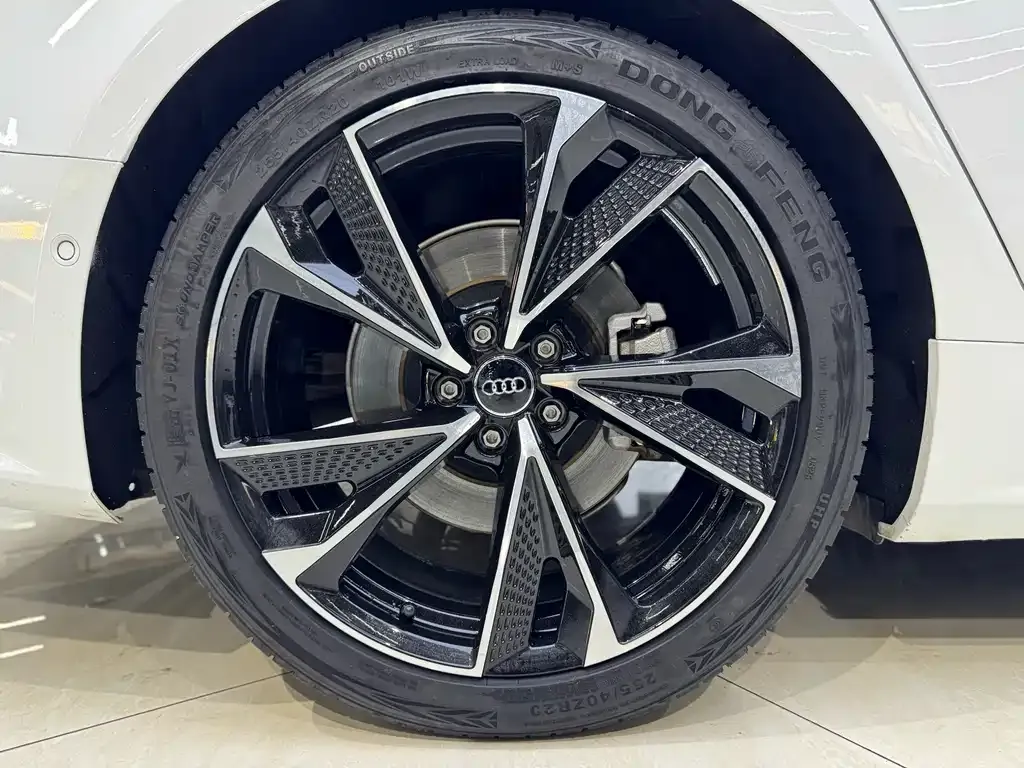 Audi A7 — фото 10