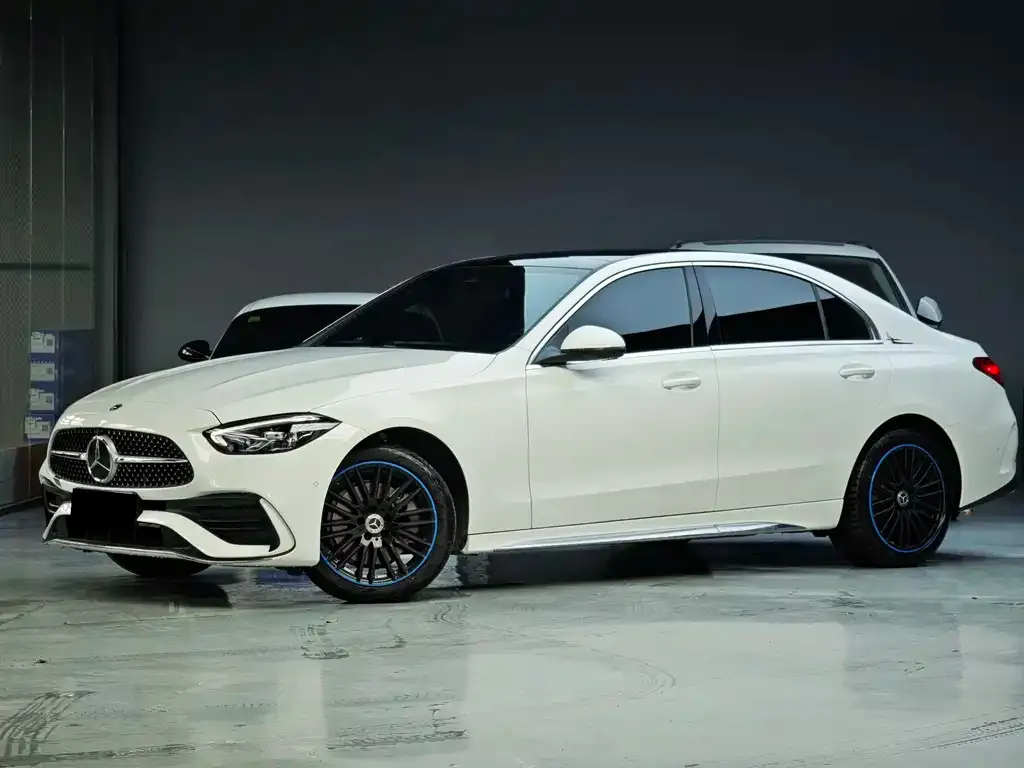 Mercedes-Benz C-Class — фото 1
