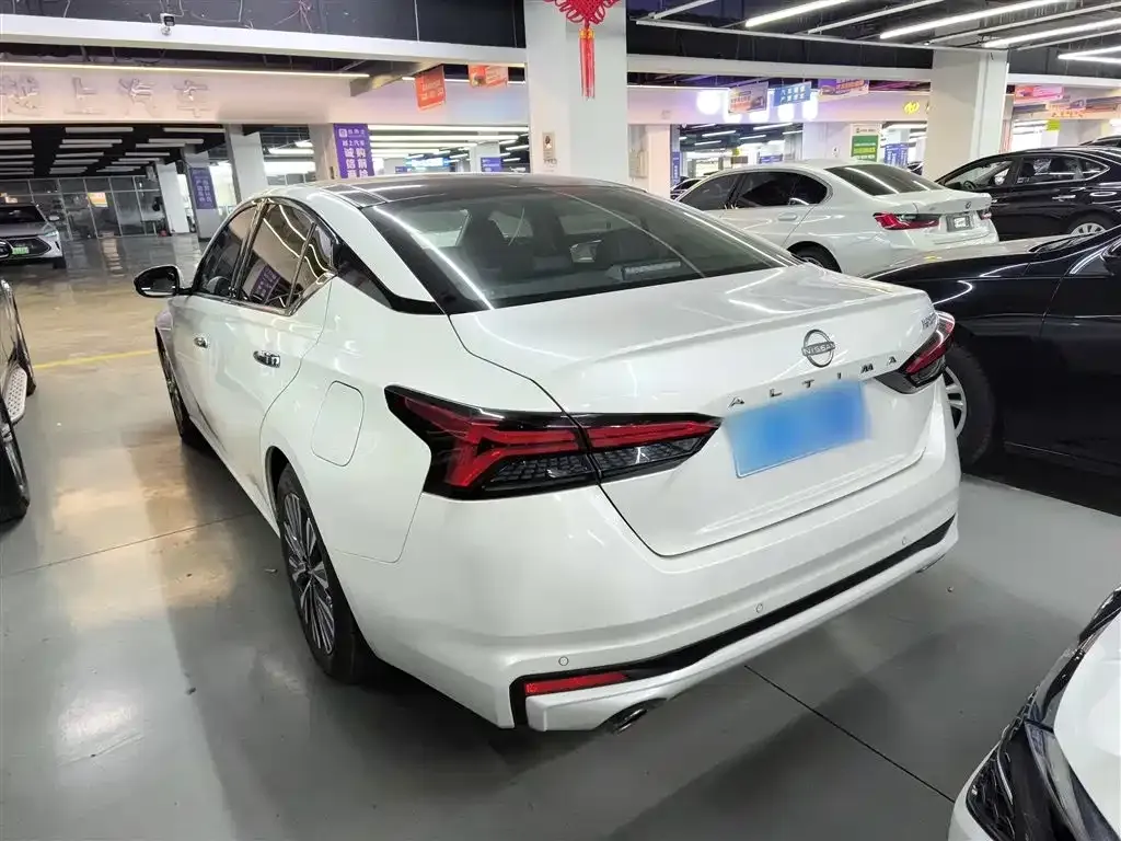 Nissan Teana 2023 из CN, фото 3