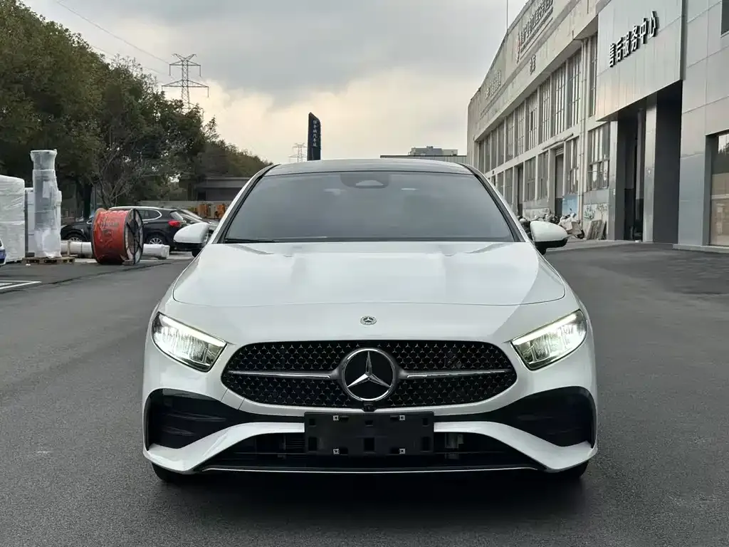 Mercedes-Benz A-Class — фото 2