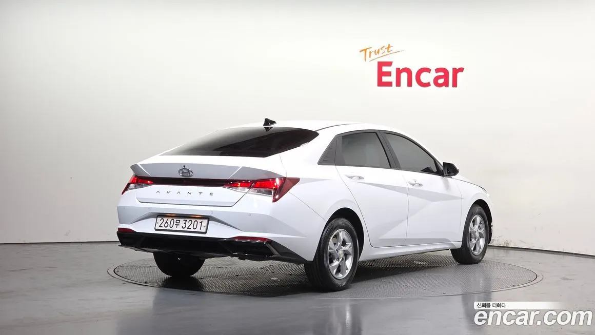 Hyundai AVANTE — фото 4