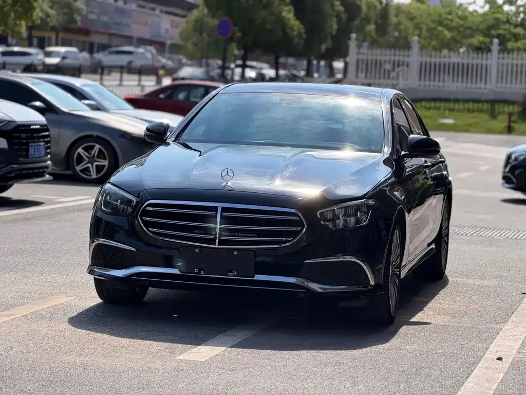 Mercedes-Benz E-Class (Import) — фото 3