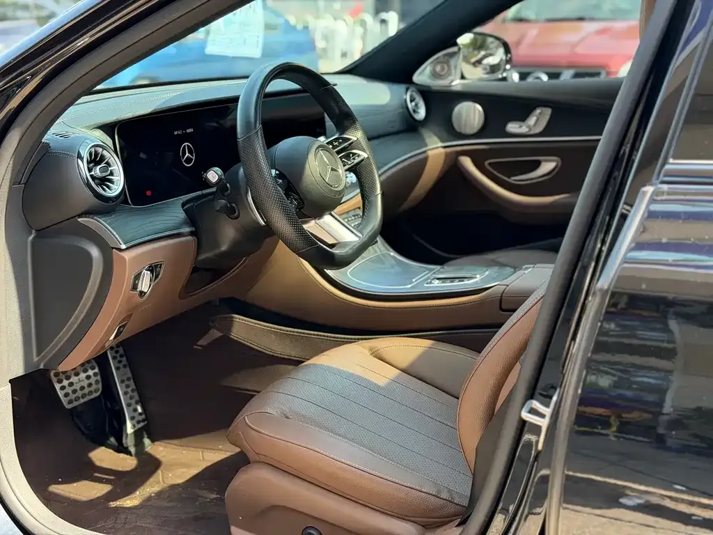 Mercedes-Benz E-Class (Import) — фото 7