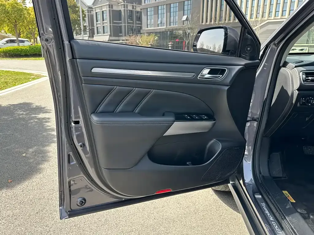 GAC Motor Trumpchi GS8 — фото 6