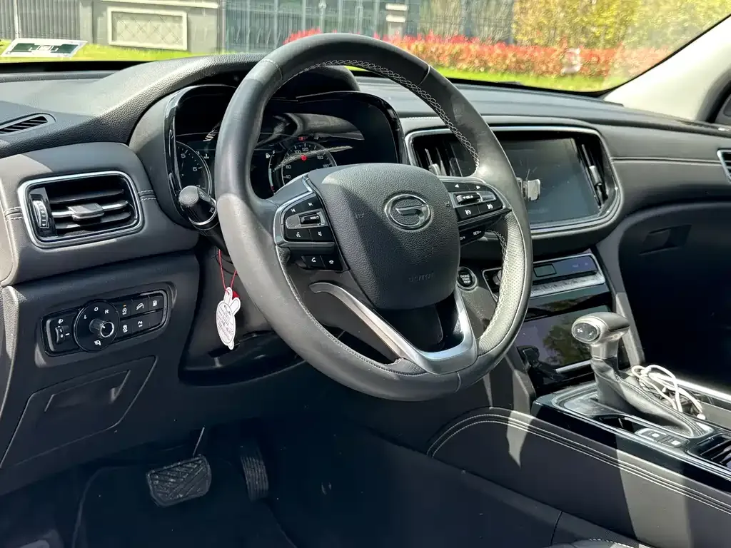 GAC Motor Trumpchi GS8 — фото 2