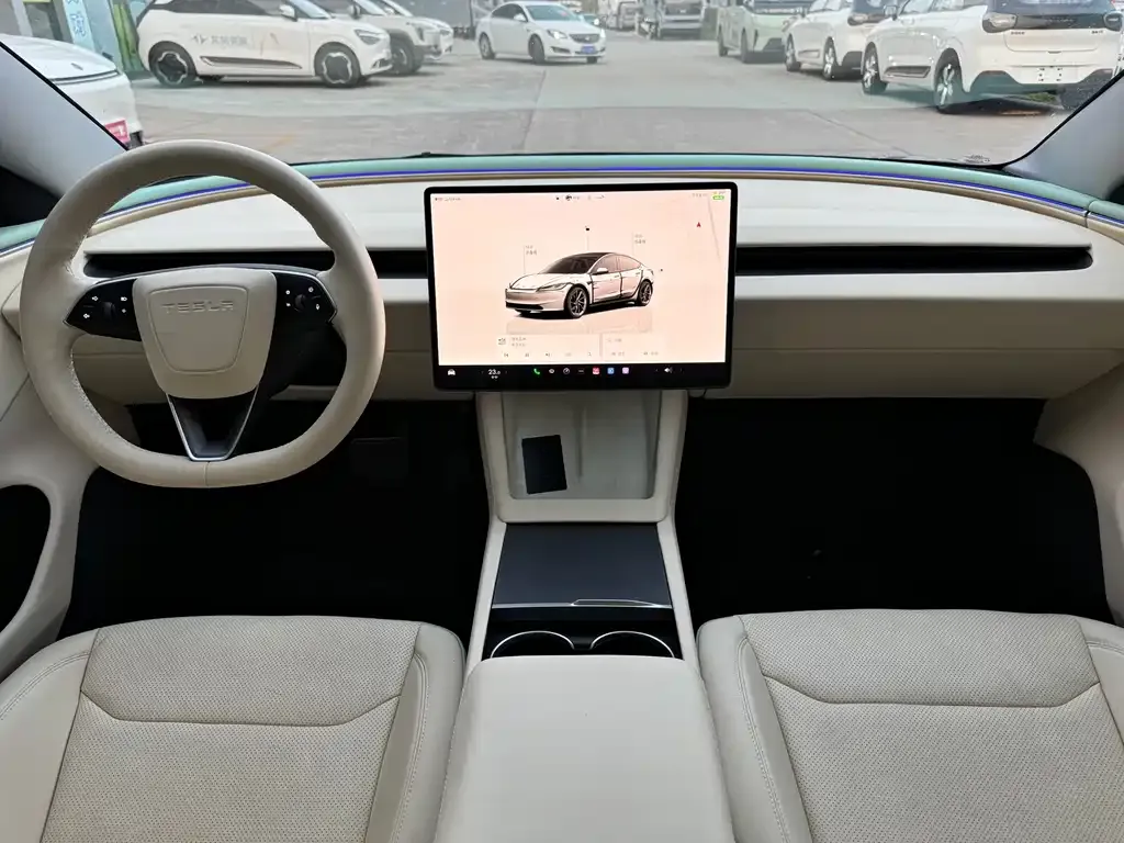 Tesla Model 3 — фото 7