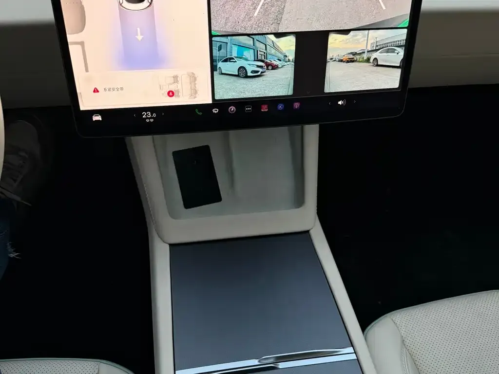 Tesla Model 3 — фото 4