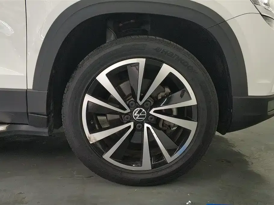 Volkswagen Tharu — фото 8