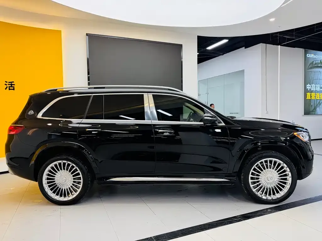 Mercedes-Benz GLS — фото 10