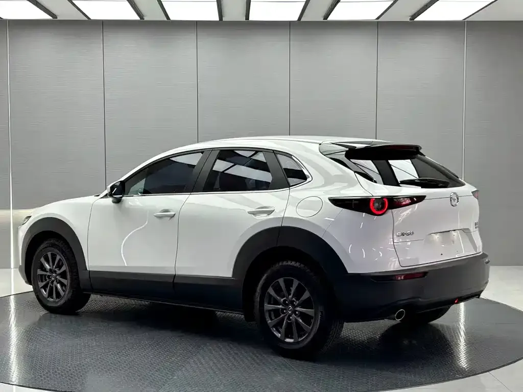 Mazda CX-30 — фото 7