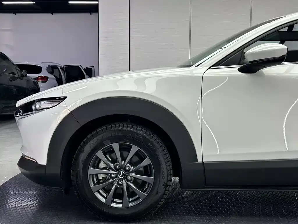 Mazda CX-30 — фото 8
