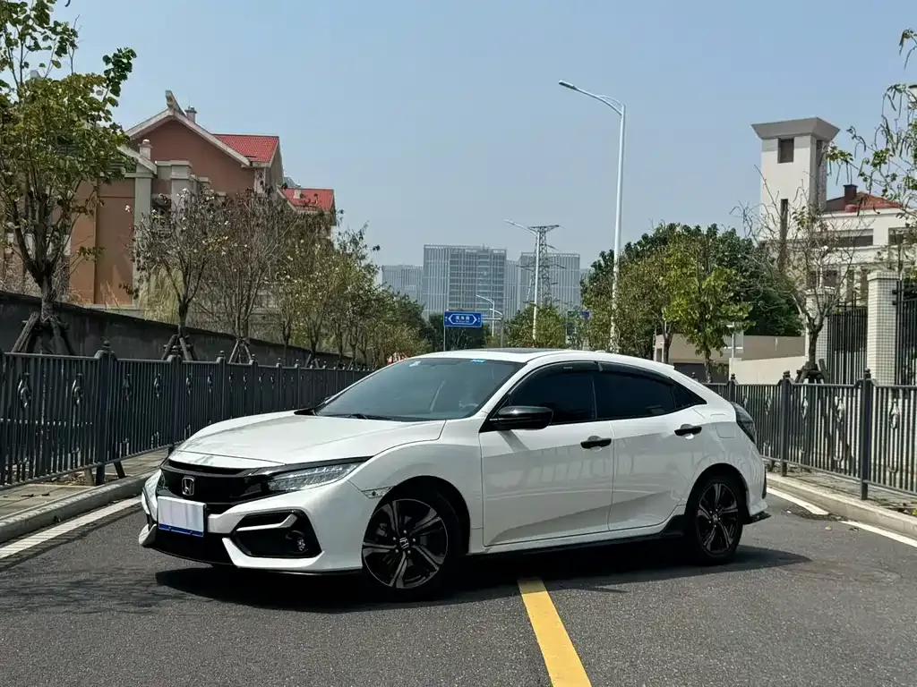 Honda Civic — фото 1