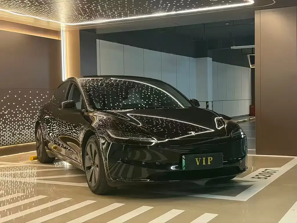 Tesla Model 3 — фото 6