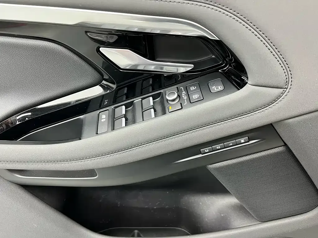 Land Rover Evoque — фото 8