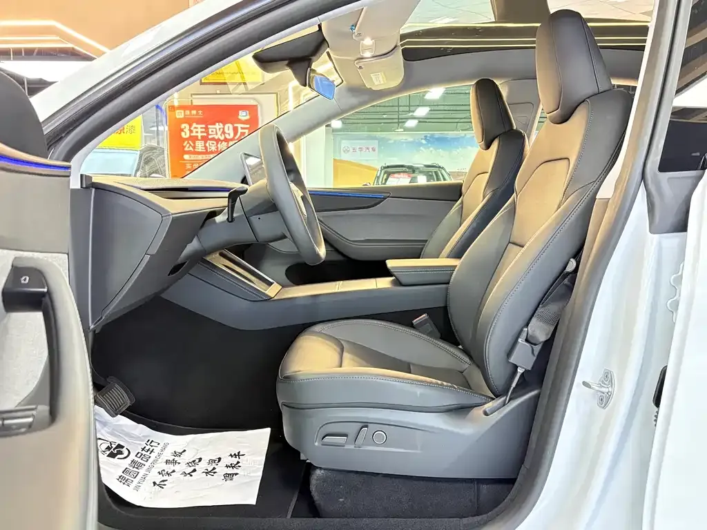 Tesla Model Y — фото 7